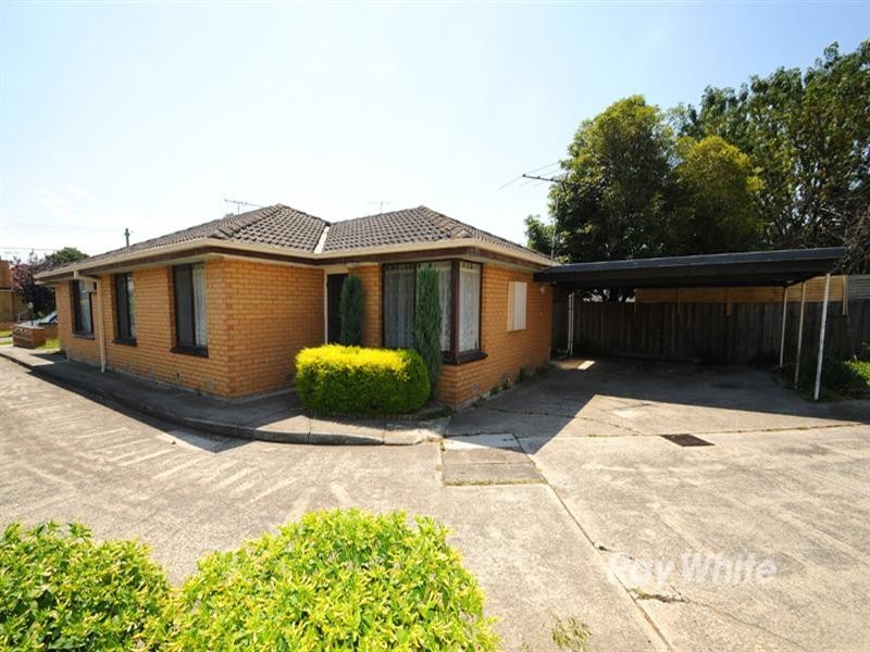 2/60 King George, Dandenong VIC 3175