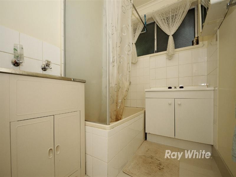 2/60 King George, Dandenong VIC 3175