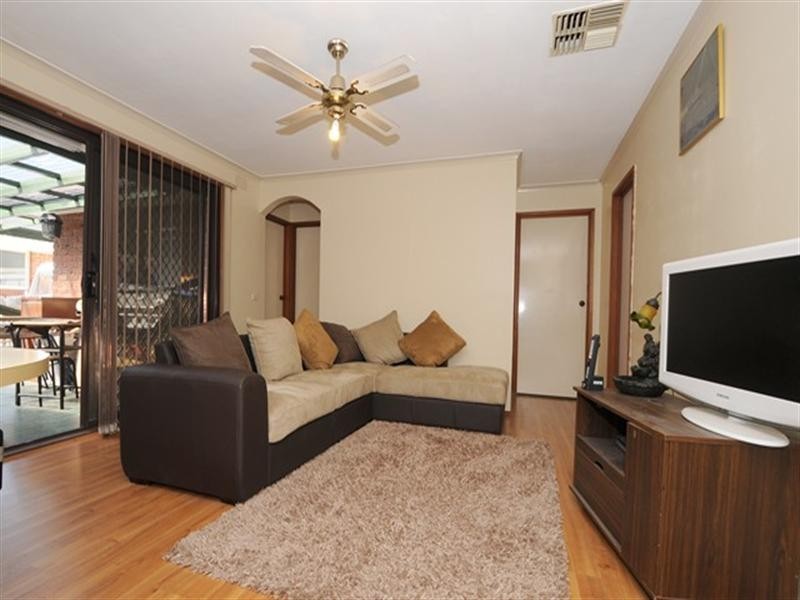 17 Clifton Way, Endeavour Hills VIC 3802