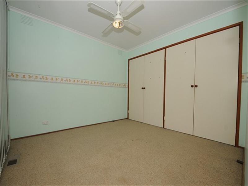 17 Clifton Way, Endeavour Hills VIC 3802