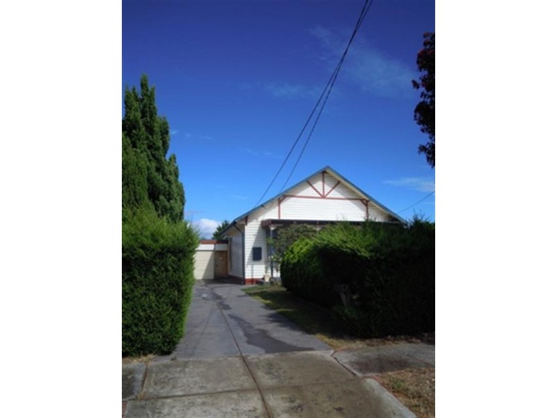 2 Simpson Street, Noble Park VIC 3174
