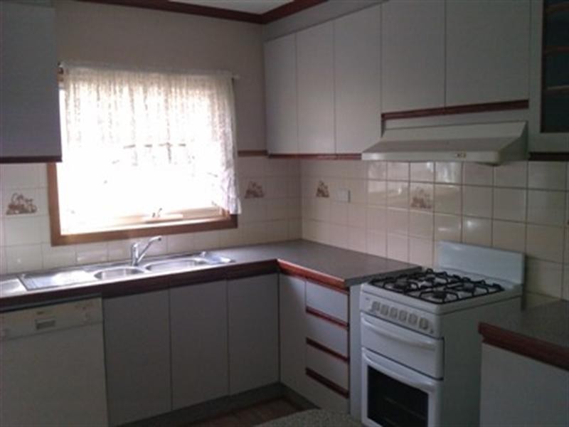 2 Simpson Street, Noble Park VIC 3174