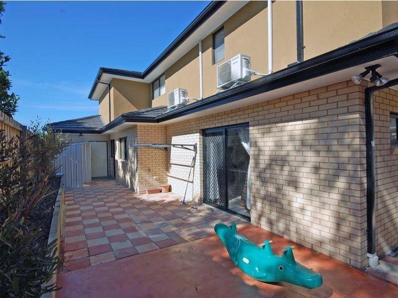2/11 French Street, Noble Park VIC 3174
