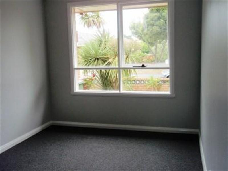 14 Silvan Avenue, Springvale VIC 3171