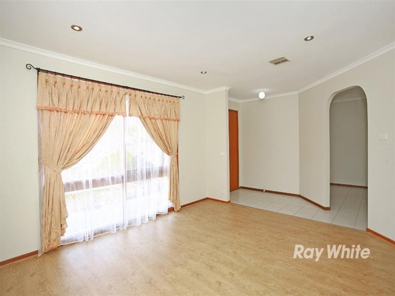 1/22 George Chudleigh Drive, Hallam VIC 3803