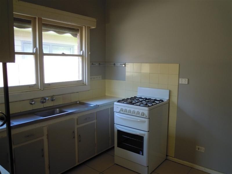 16 Garside Street, Dandenong VIC 3175