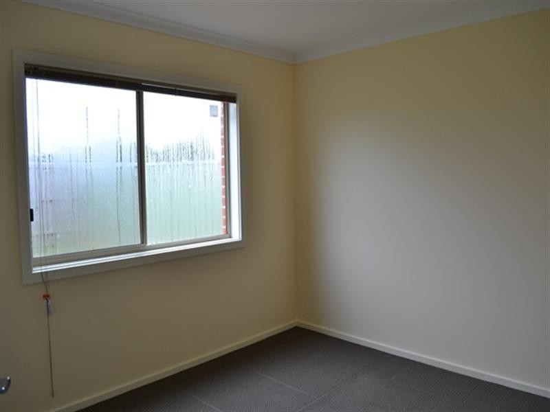 19 Golden Green Way, Pakenham VIC 3810