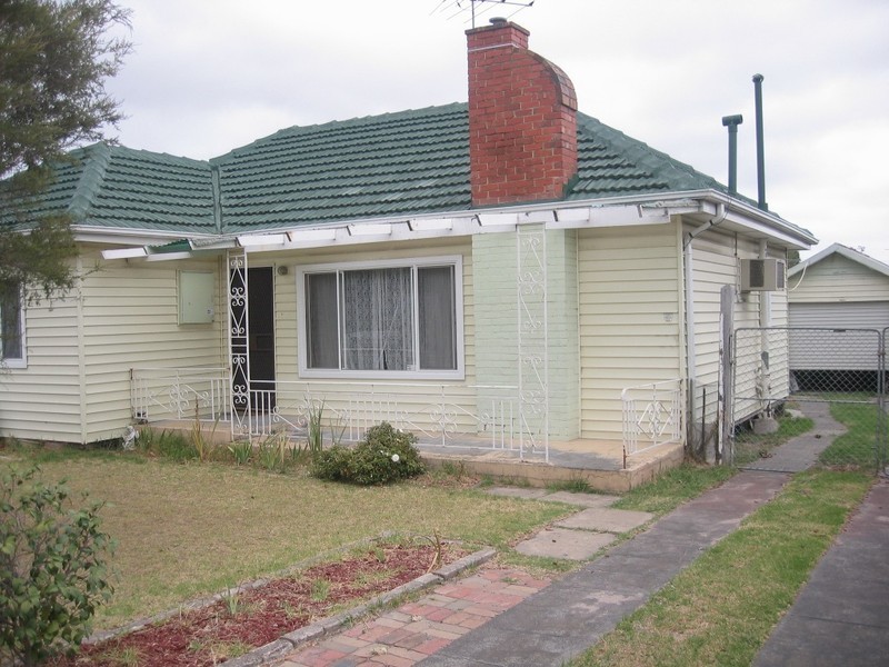 8 Baldwin Avenue, Noble Park VIC 3174