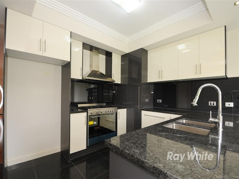 2/1 View Road, Glen Waverley VIC 3150