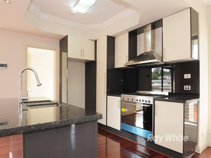 2/1 View Road, Glen Waverley VIC 3150