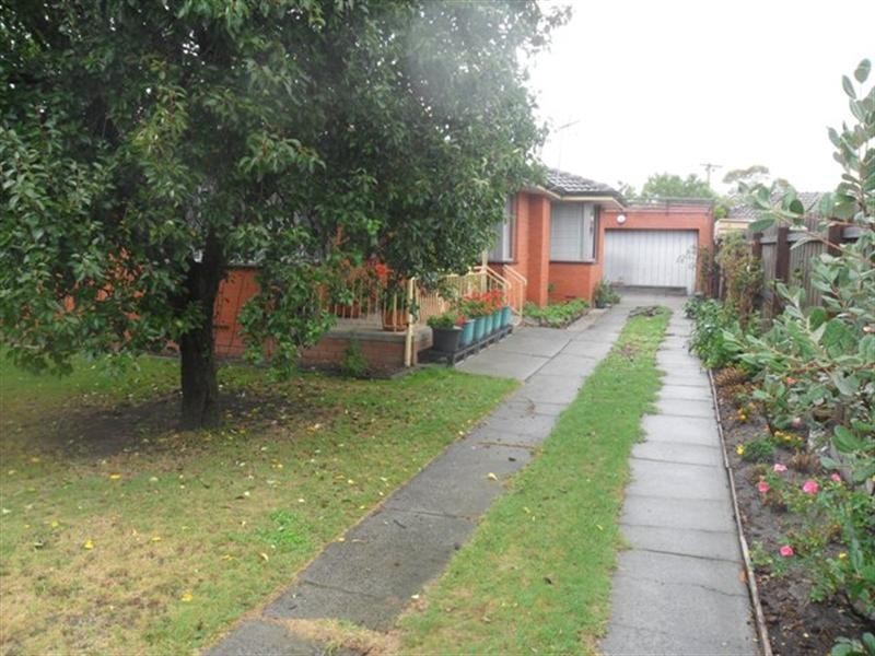 13 Grayling Crescent, Keysborough VIC 3173