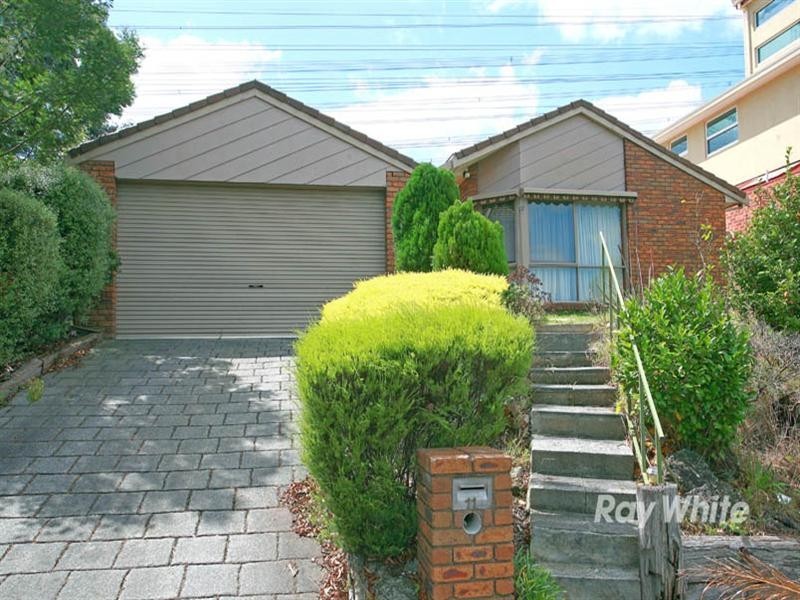 11 Skipton Place, Endeavour Hills VIC 3802