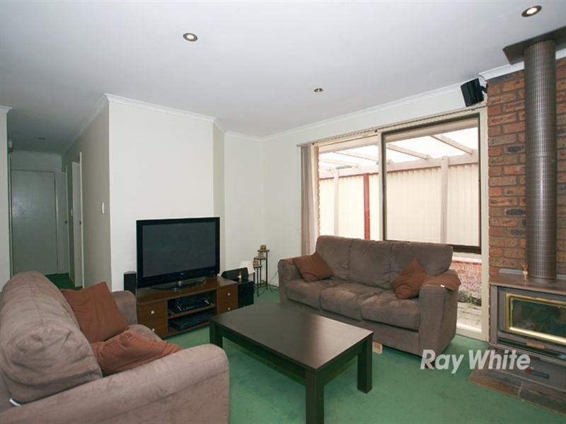 11 Skipton Place, Endeavour Hills VIC 3802