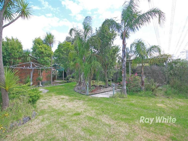 11 Skipton Place, Endeavour Hills VIC 3802