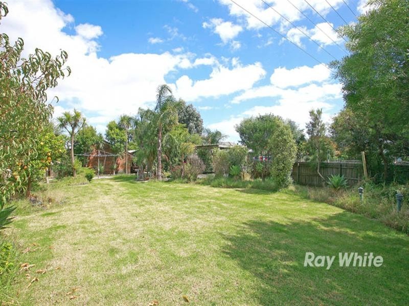 11 Skipton Place, Endeavour Hills VIC 3802