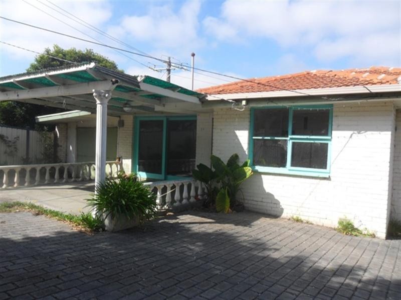 16 Wimpole Street, Noble Park North VIC 3174