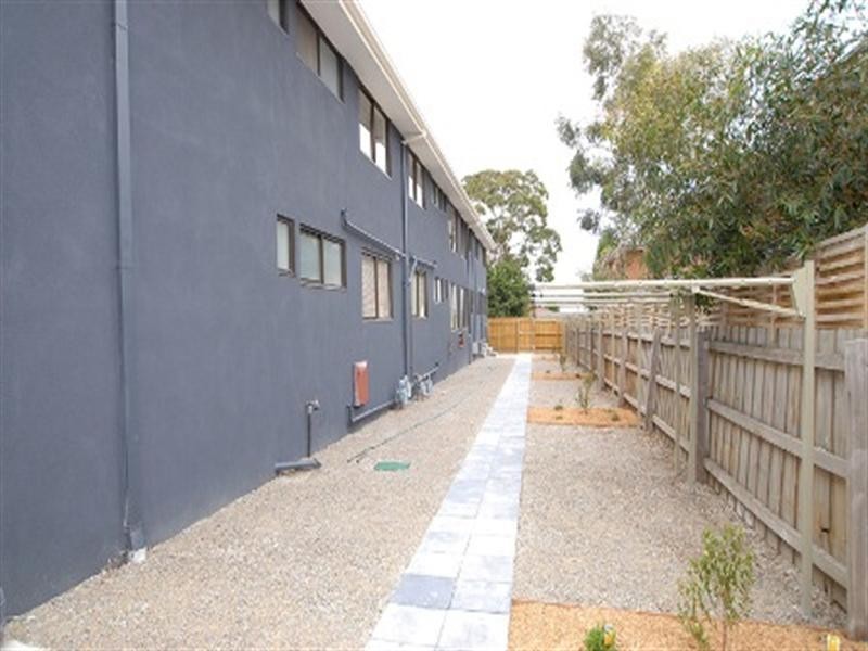 4/20 Close Avenue, Dandenong VIC 3175