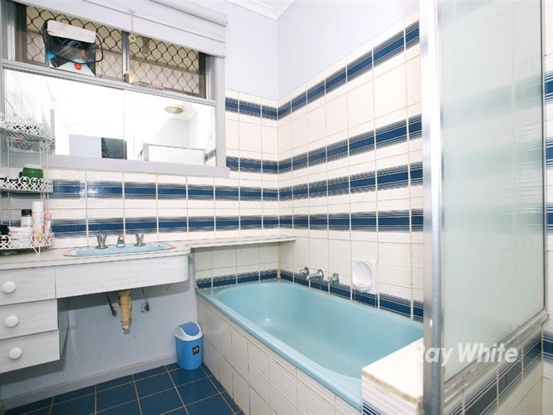 2 Newman Avenue, Noble Park VIC 3174