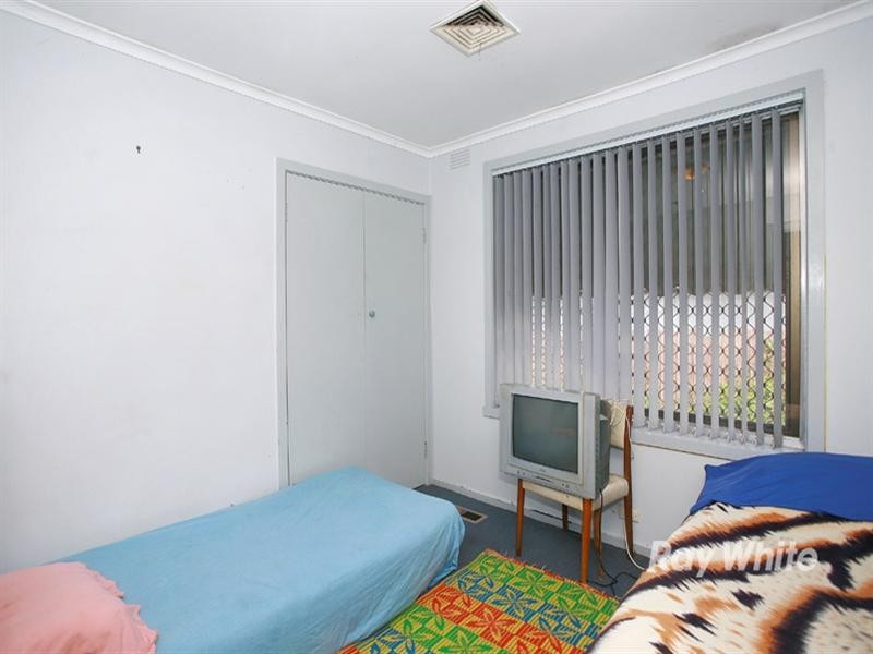 2 Newman Avenue, Noble Park VIC 3174