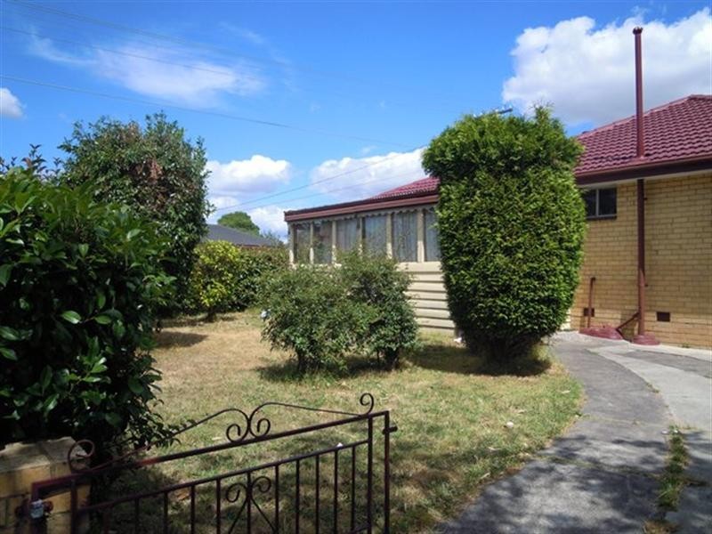 1/28 Warbla Street, Dandenong North VIC 3175