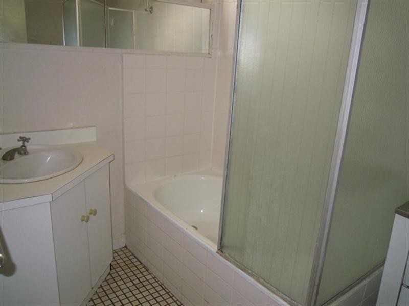 4/1-3 Herbert Street, Dandenong VIC 3175