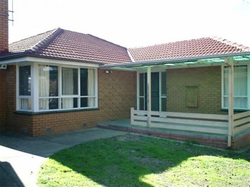 33 Parkmore Road, Keysborough VIC 3173