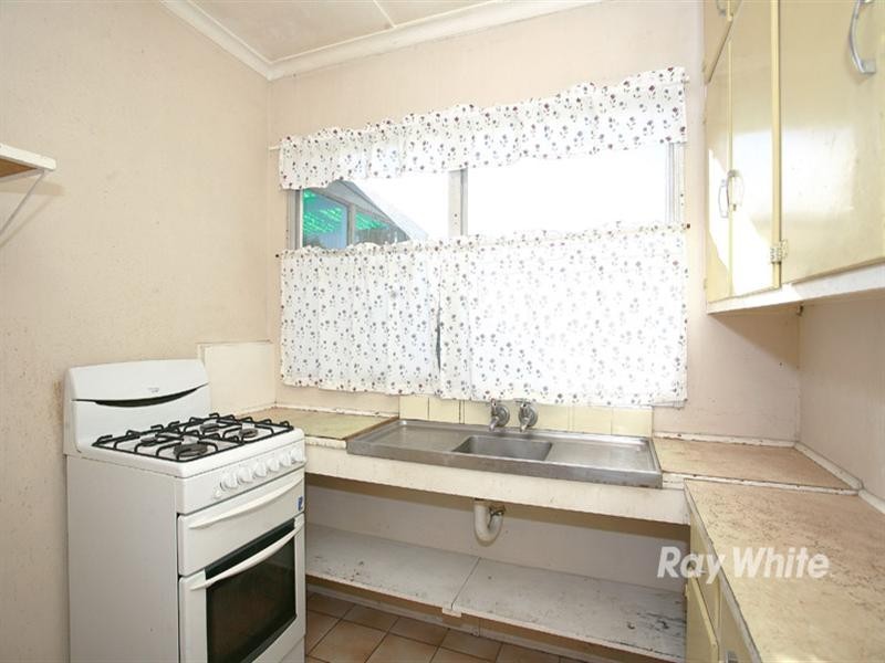 13 Peach Court, Doveton VIC 3177