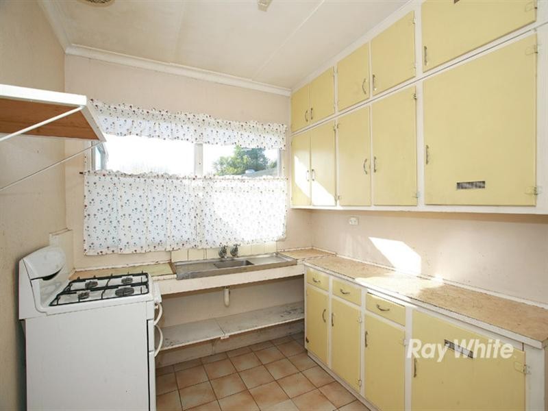 13 Peach Court, Doveton VIC 3177