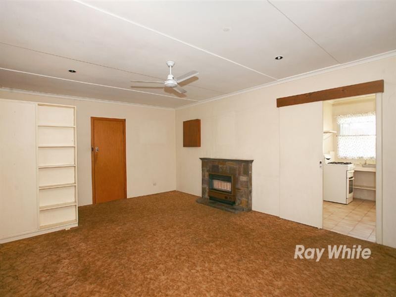 13 Peach Court, Doveton VIC 3177