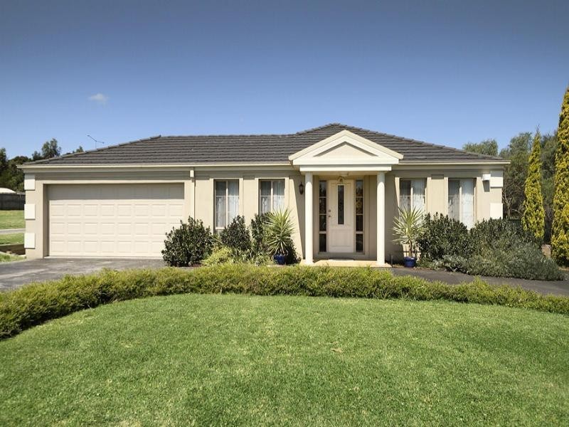 5 Radesin Rise, Narre Warren North VIC 3804