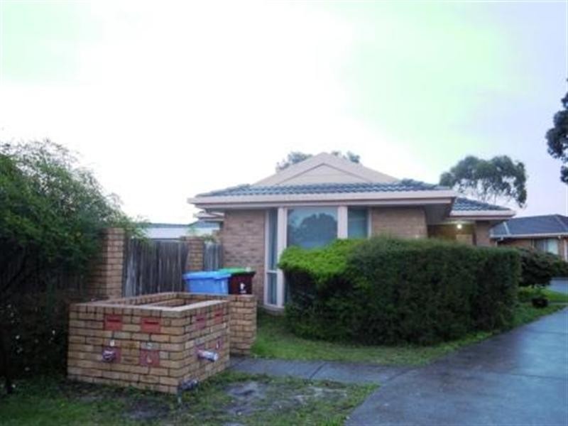 4/11-13 Alaster Court, Hampton Park VIC 3976