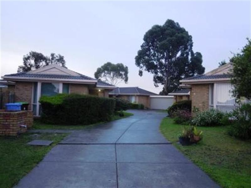 4/11-13 Alaster Court, Hampton Park VIC 3976