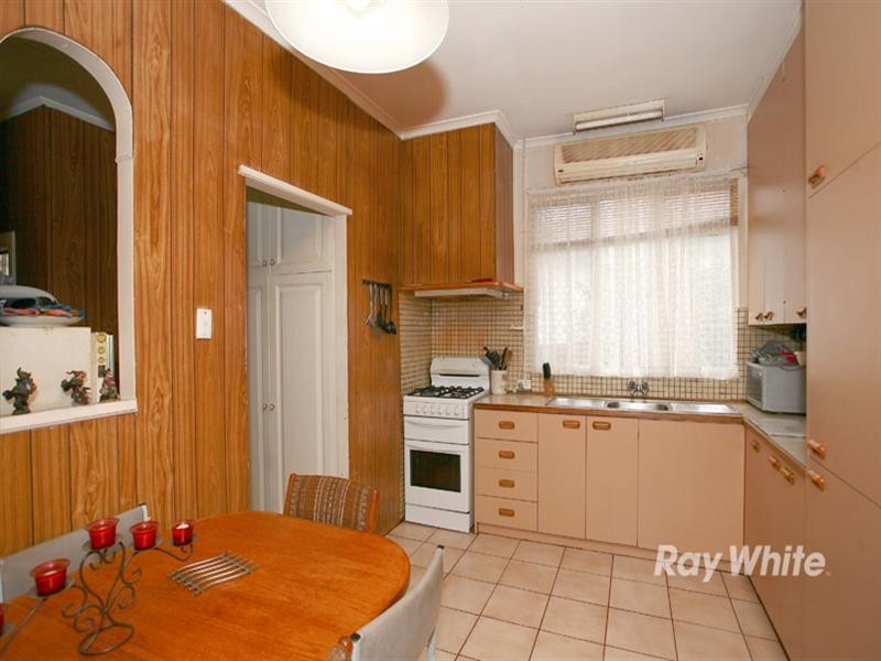 26 Lexton Avenue, Dandenong VIC 3175