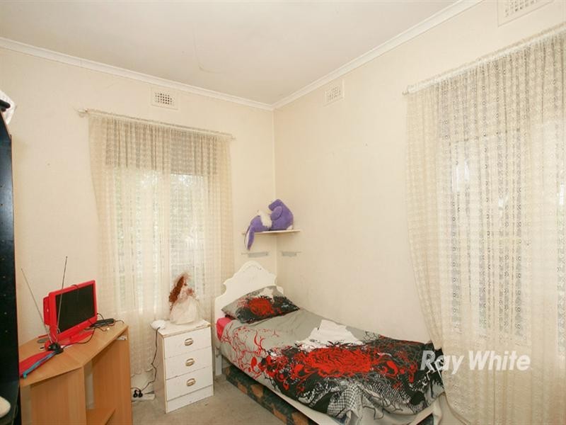 26 Lexton Avenue, Dandenong VIC 3175