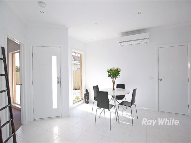 2/37 Scarlett Drive, Doveton VIC 3177