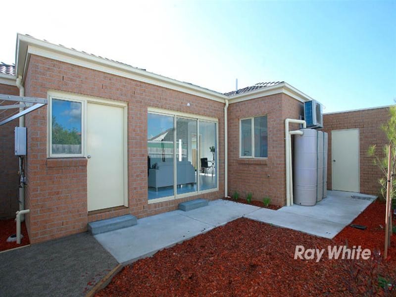 2/37 Scarlett Drive, Doveton VIC 3177