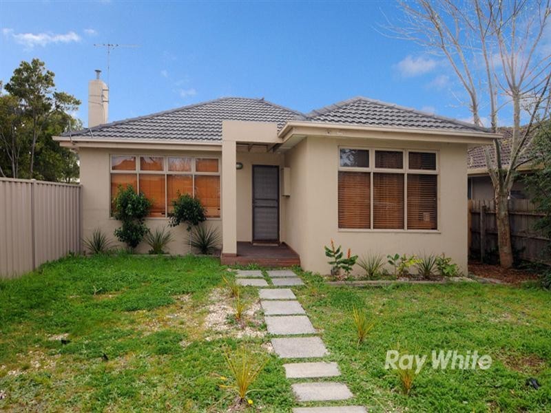 1/4 Dawn Avenue, Dandenong South VIC 3175