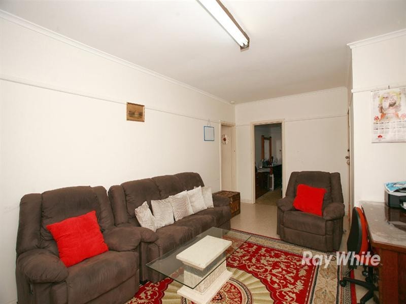 36 Chifley Crescent, Dandenong North VIC 3175