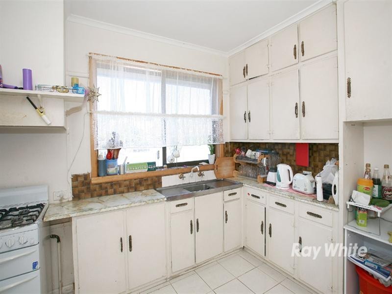 36 Chifley Crescent, Dandenong North VIC 3175