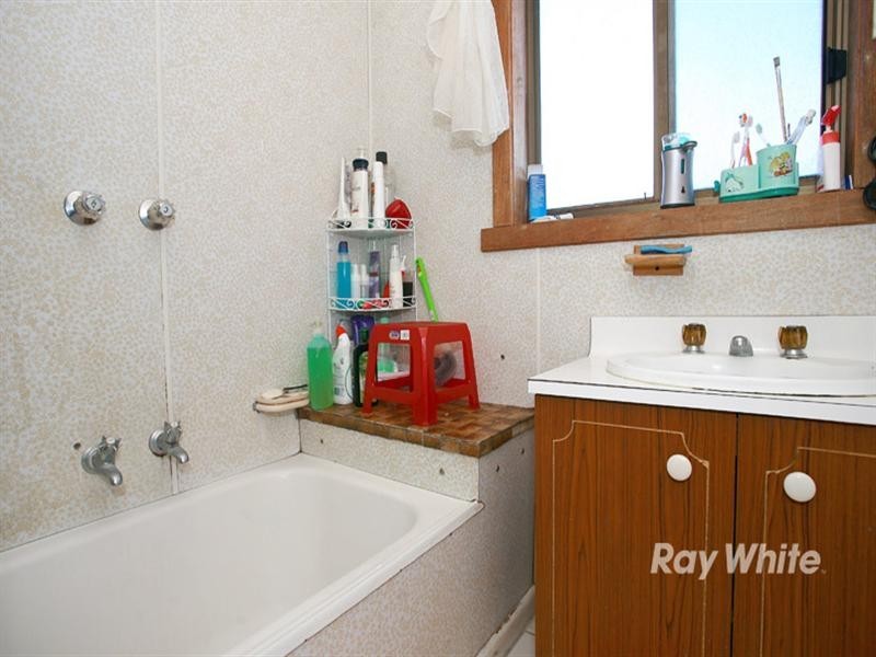 36 Chifley Crescent, Dandenong North VIC 3175