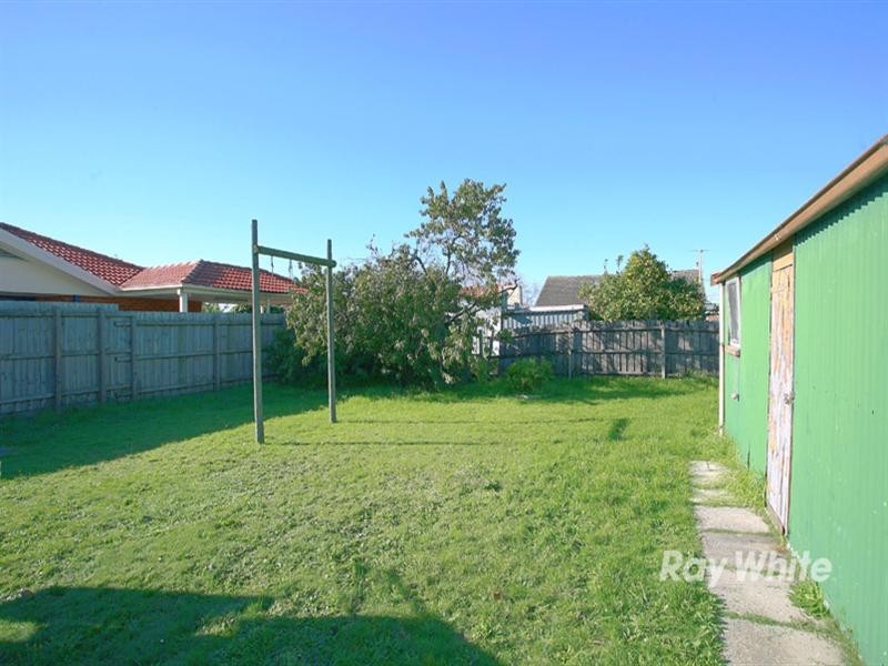 36 Chifley Crescent, Dandenong North VIC 3175