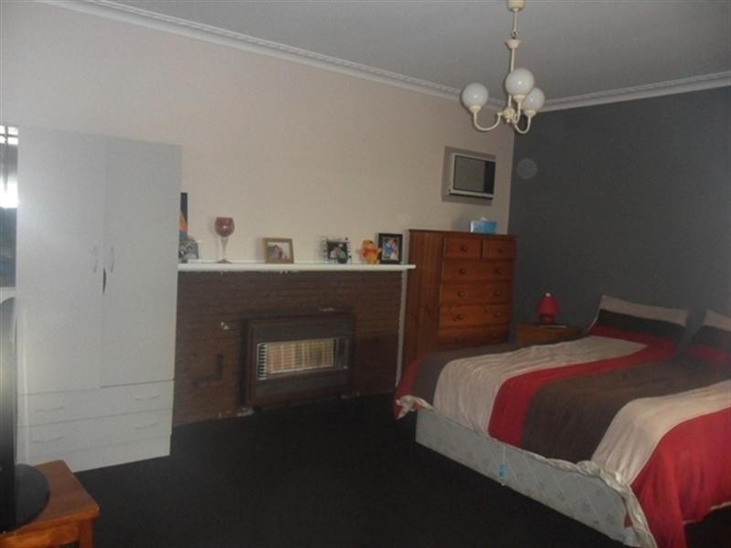 48 Burden Street, Springvale VIC 3171