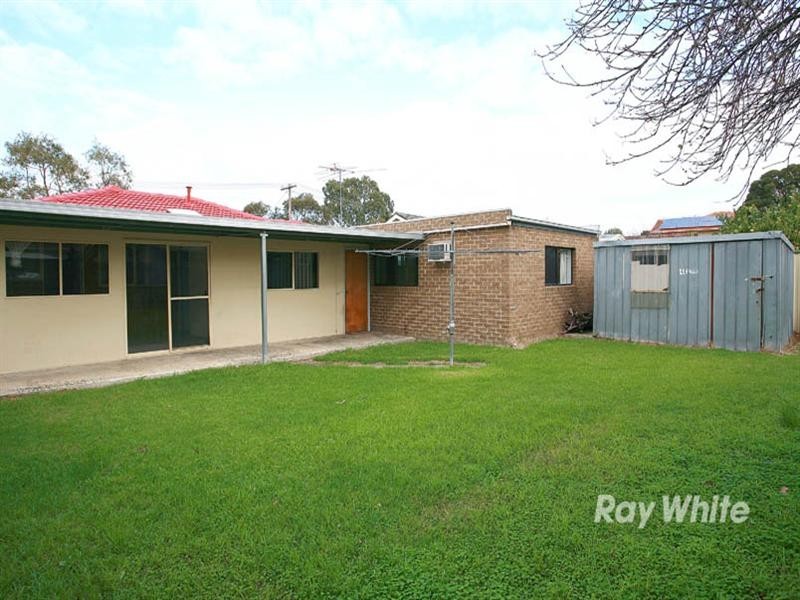 11 Piccadilly Crescent, Keysborough VIC 3173