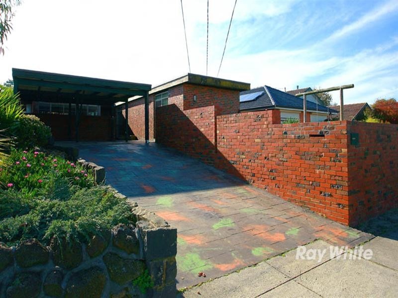 11 Dangerfield Drive, Springvale South VIC 3172