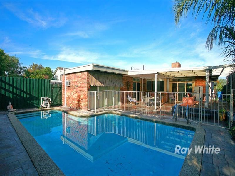 11 Dangerfield Drive, Springvale South VIC 3172