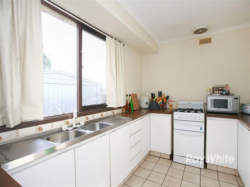 37 Pound Road, Hampton Park VIC 3976