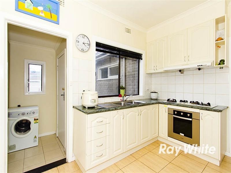 16 Marshall Avenue, Clayton VIC 3168