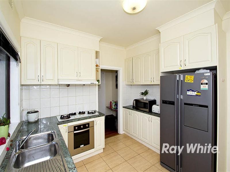 16 Marshall Avenue, Clayton VIC 3168