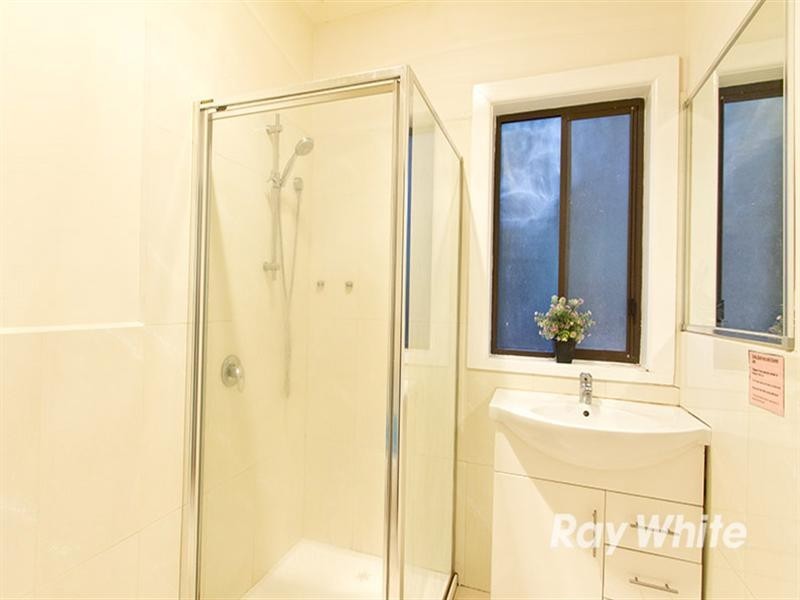 16 Marshall Avenue, Clayton VIC 3168