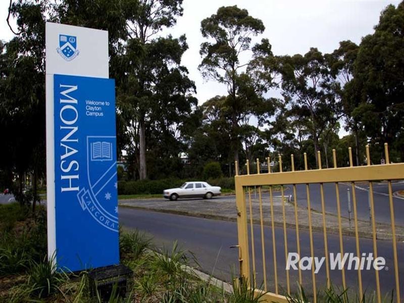 16 Marshall Avenue, Clayton VIC 3168